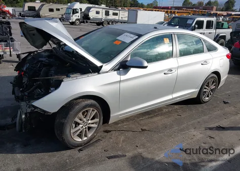 2017 Hyundai Sonata z USA, uszkodzony, nr VIN 5NPE24AF2HH535842